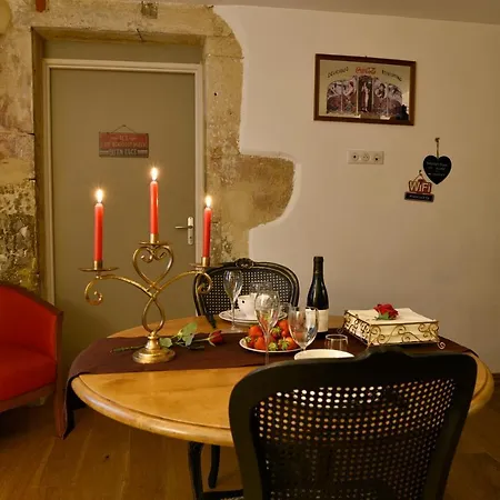 Apartament La Duchesse - Loveroom Moonlove Place Stanislas Nancy