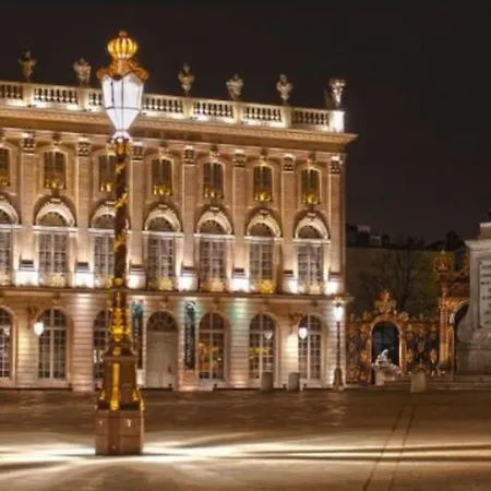 La Duchesse - Loveroom Moonlove Place Stanislas Nancy