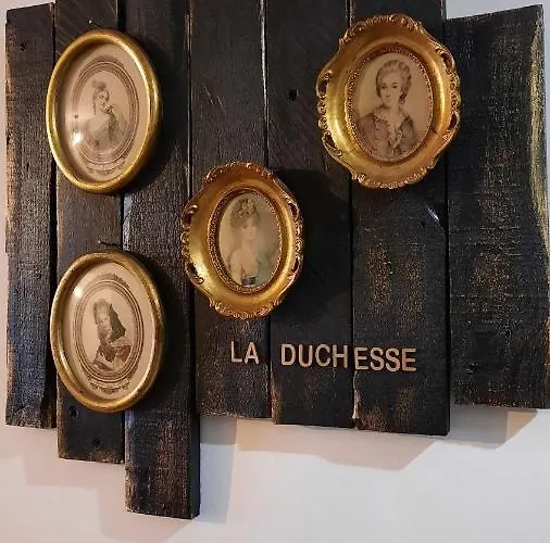 La Duchesse - Loveroom Moonlove Place Stanislas Appartement Nancy