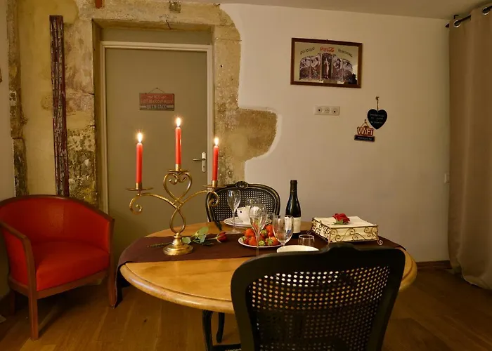 דירה La Duchesse - Loveroom Moonlove Place Stanislas נאנסי