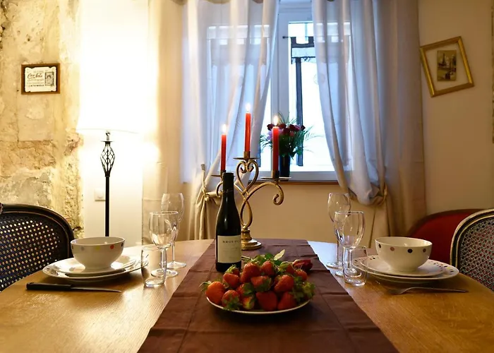 La Duchesse - Loveroom Moonlove Place Stanislas Appartement Nancy